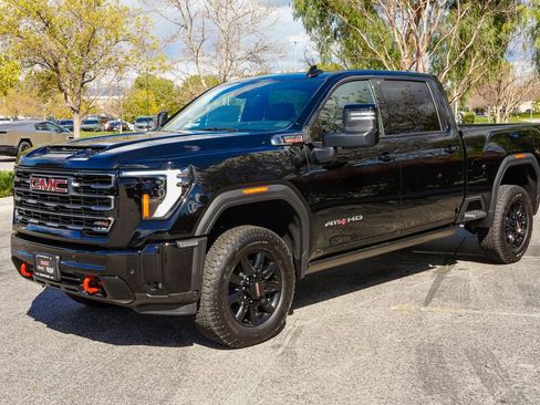 New 2026 GMC Sierra 2500 AT4 w/ AT4 Premium Plus Package image 3