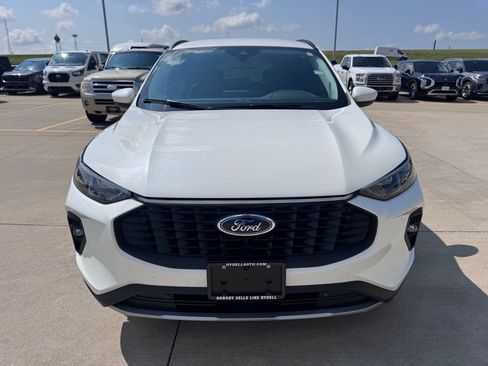 Used 2026 Ford Escape Platinum w/ Equipment Group 601A AWD/4WD image 12