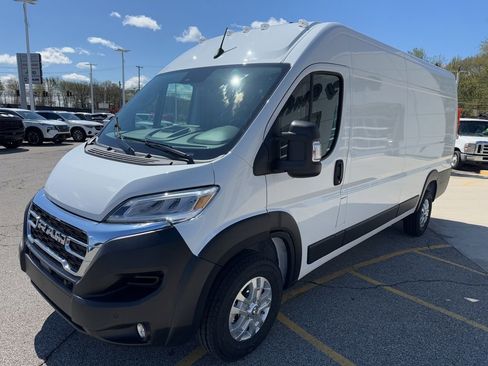 New 2026 RAM ProMaster 3500 w/ Quick Order Package 22G SLT image 9