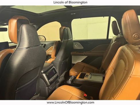 Used 2020 Lincoln Aviator Reserve w/ Equipment Group 202A AWD/4WD image 12