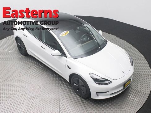 Used 2023 Tesla Model 3 Standard Range RWD image 3