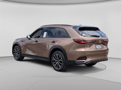 Certified 2025 MAZDA CX-70 Plug-In Hybrid w/ Premium Plus AWD/4WD image 12