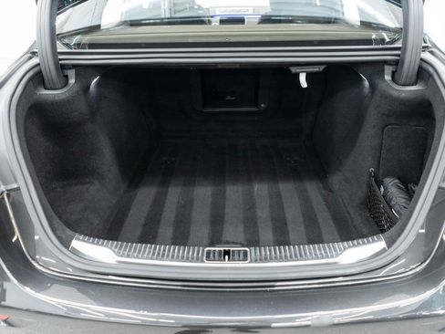 Used 2022 Mercedes-Benz S 500 4MATIC w/ AMG Line Package image 46