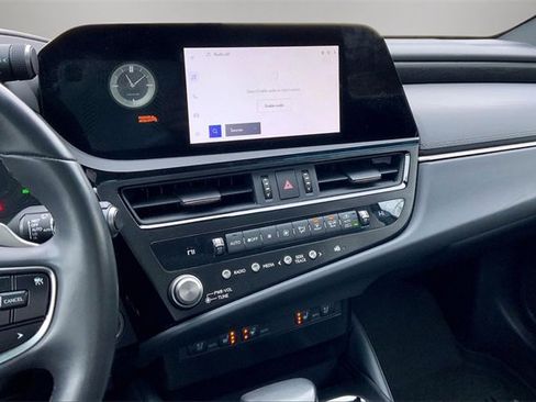 Certified 2023 Lexus ES 250 w/ Premium Package image 6