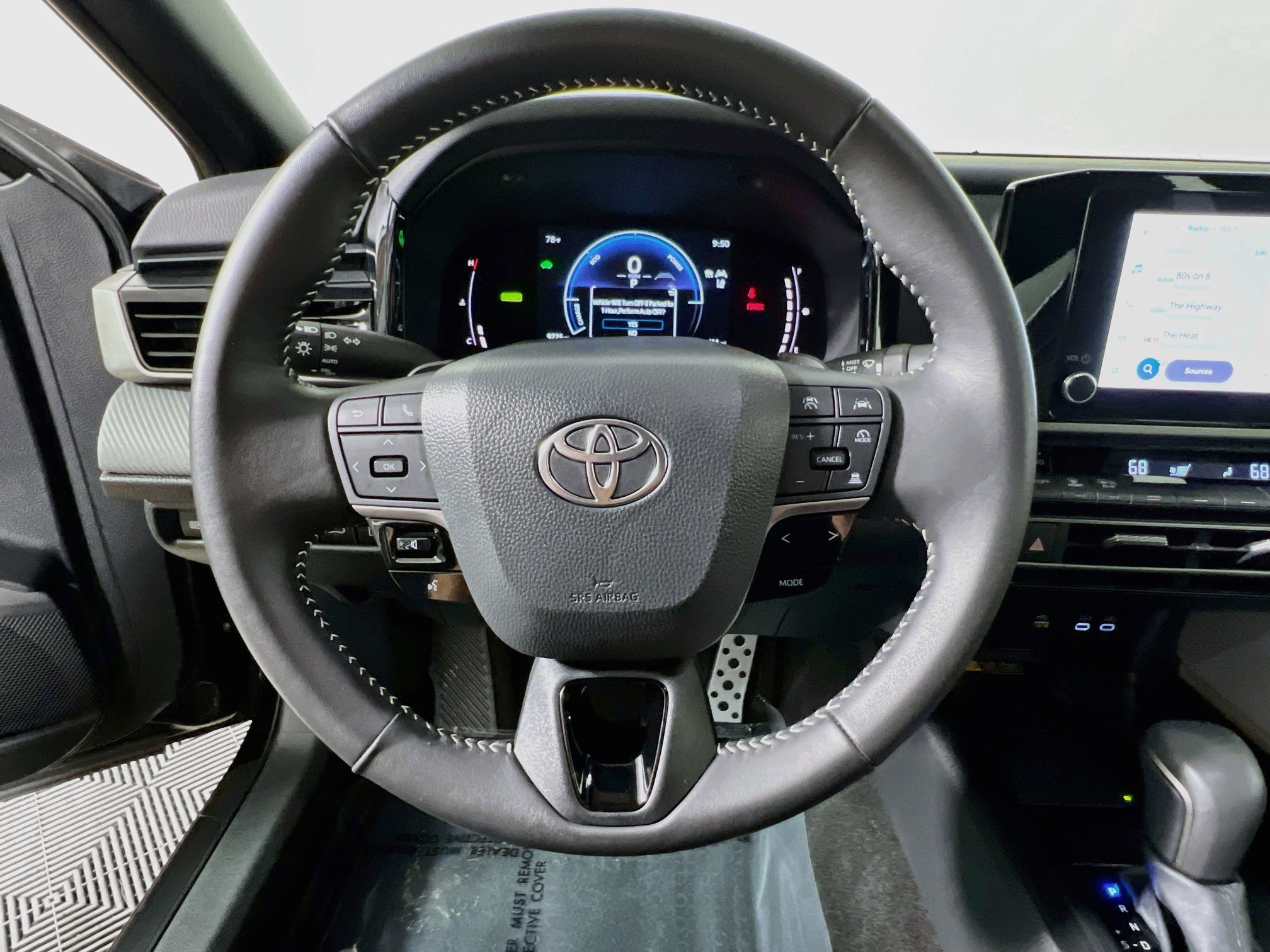 Used 2026 Toyota Camry SE FWD image 18