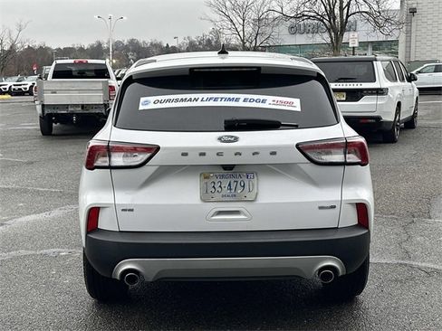 Used 2020 Ford Escape SE image 3