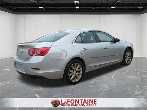 Used 2016 Chevrolet Malibu LTZ image 8