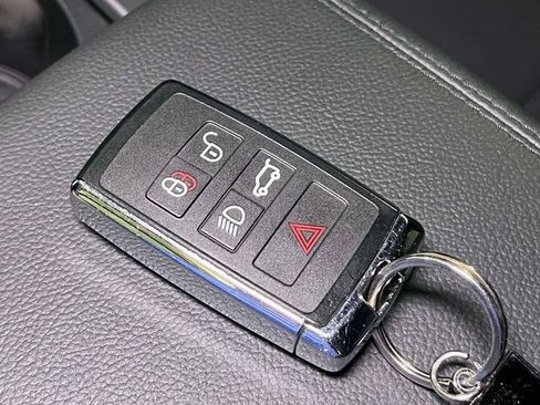 Used 2023 Jaguar F-PACE S AWD/4WD image 42