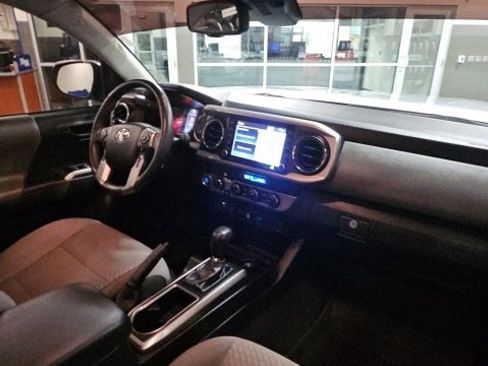 Used 2023 Toyota Tacoma SR5 image 40