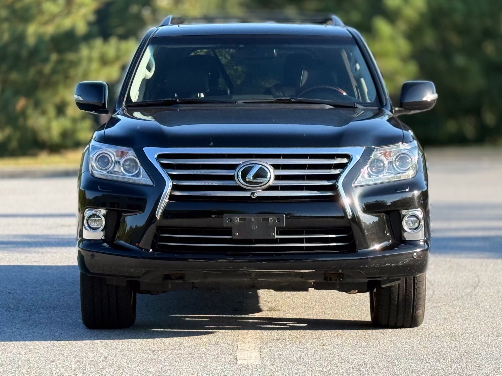 Used 2015 Lexus LX 570 4WD image 3