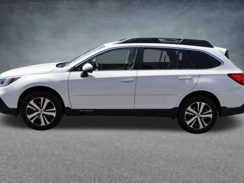 Used 2019 Subaru Outback 2.5i Limited AWD/4WD image 4