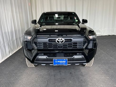 Used 2024 Toyota Tacoma TRD Off-Road AWD/4WD image 3