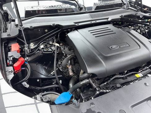 Used 2023 Land Rover Defender 110 S image 53