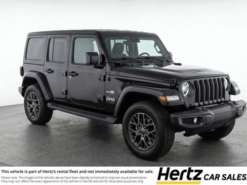 Used 2025 Jeep Wrangler Sahara image 1