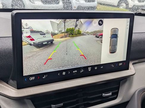 Used 2025 Ford Explorer Active image 19