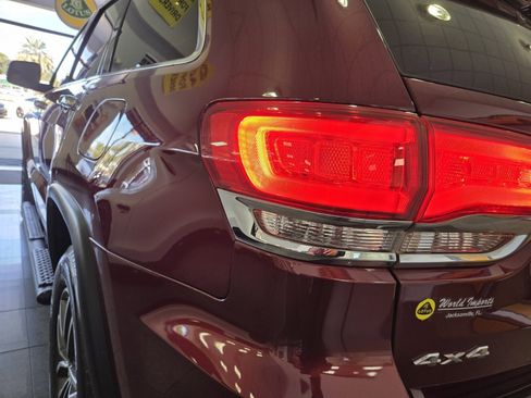 Used 2019 Jeep Grand Cherokee Limited image 14