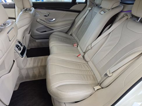 Used 2019 Mercedes-Benz S 560 4MATIC Sedan image 30