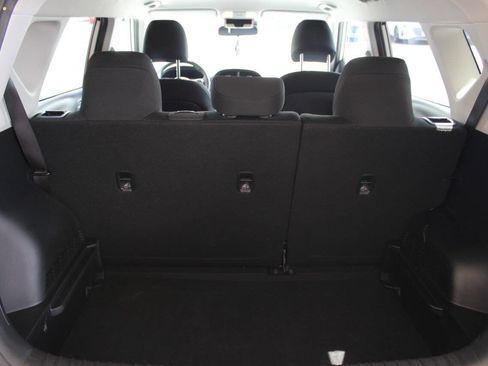Used 2025 Kia Soul LX w/ LX Technology Package FWD image 13