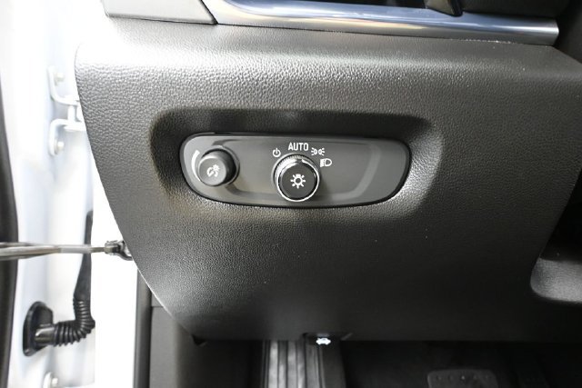 Used 2023 Chevrolet Traverse LT AWD/4WD image 24