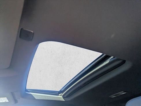 Used 2022 GMC Sierra 1500 AT4 w/ AT4 Premium Package image 17