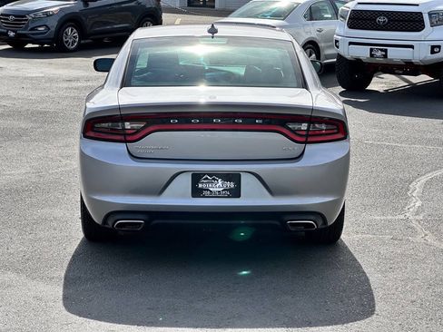 Used 2016 Dodge Charger SXT image 6
