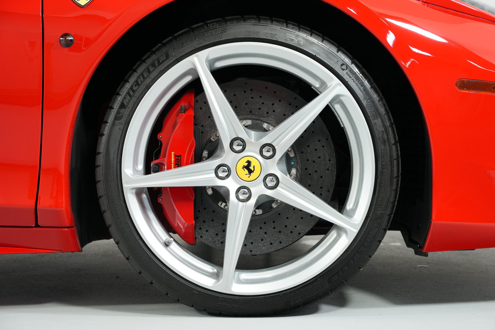 Certified 2012 Ferrari 458 Spider RWD image 17
