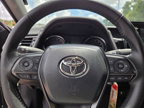 Used 2024 Toyota Camry SE FWD image 21