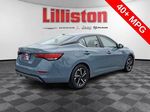 Used 2024 Nissan Sentra SV FWD image 4