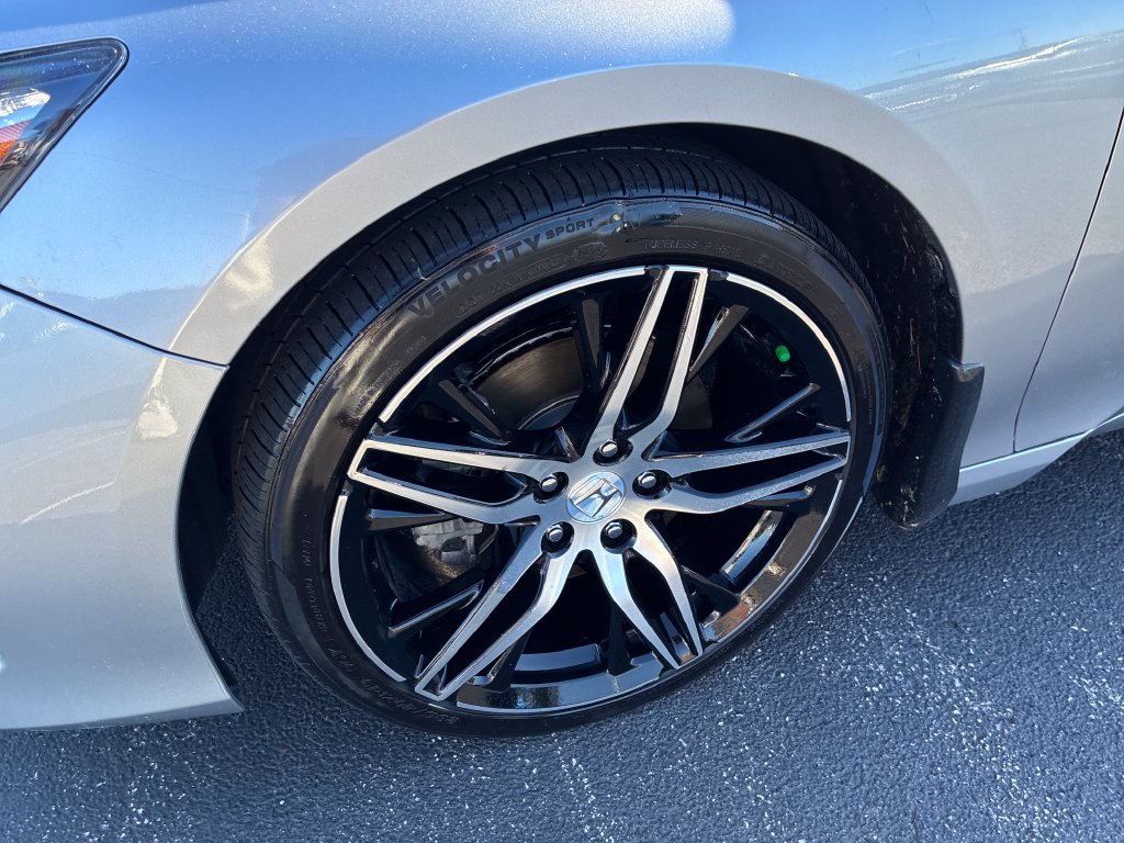 Used 2022 Honda Accord Touring image 9
