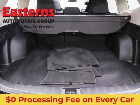 Used 2023 Subaru Forester Premium AWD/4WD image 9