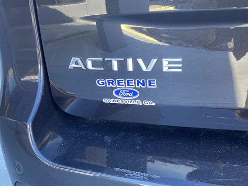 Used 2025 Ford Expedition Active image 6