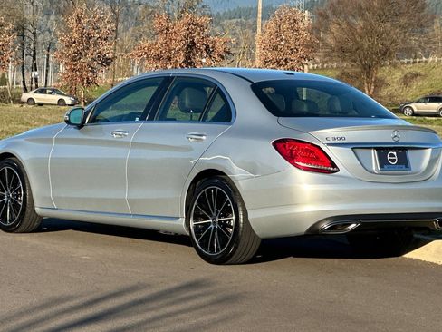 Used 2021 Mercedes-Benz C 300 Sedan image 5
