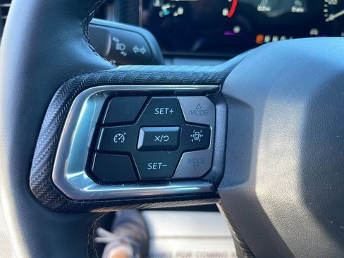 Certified 2025 Ford Mustang Coupe image 24