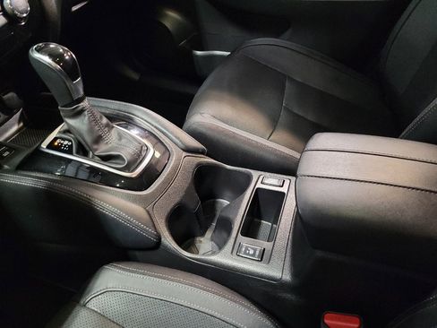 Used 2019 Nissan Rogue Sport SL FWD image 26