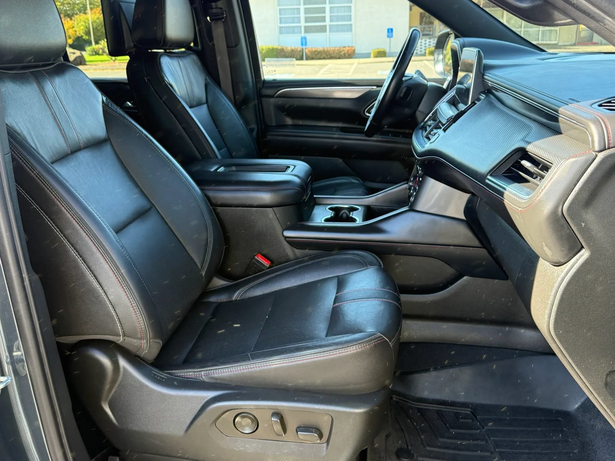 Used 2021 Chevrolet Tahoe RST w/ Rear Media and Nav Package AWD/4WD image 12
