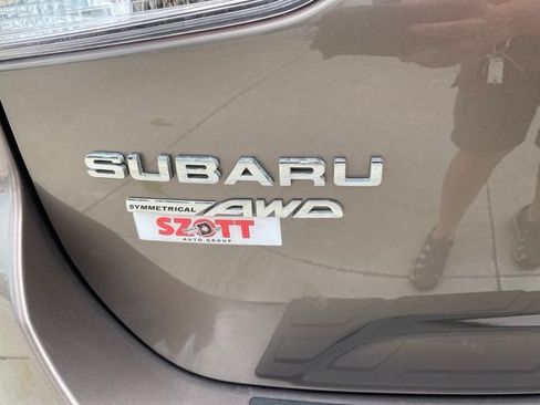 Used 2023 Subaru Forester Limited AWD/4WD image 5
