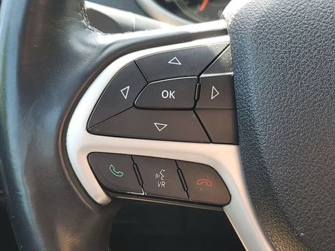 Used 2016 Jeep Cherokee Trailhawk AWD/4WD image 10