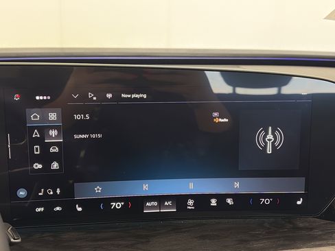 Used 2025 Audi Q5 Premium w/ Convenience Package image 20