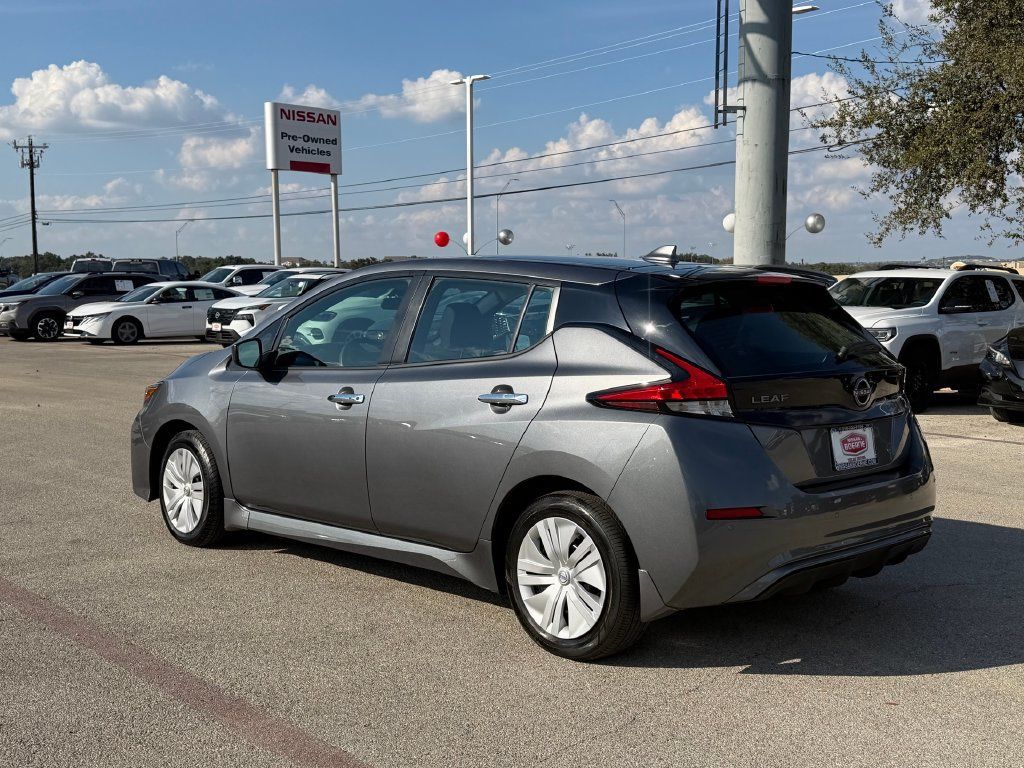 Used 2025 Nissan Leaf S FWD image 5