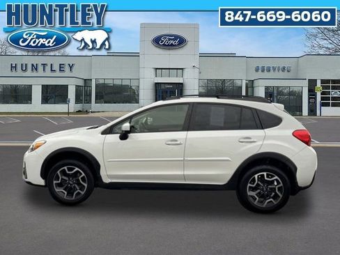Used 2017 Subaru Crosstrek 2.0i Premium w/ Popular Package #1 AWD/4WD image 6