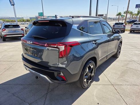 Used 2024 Kia Seltos EX FWD image 6
