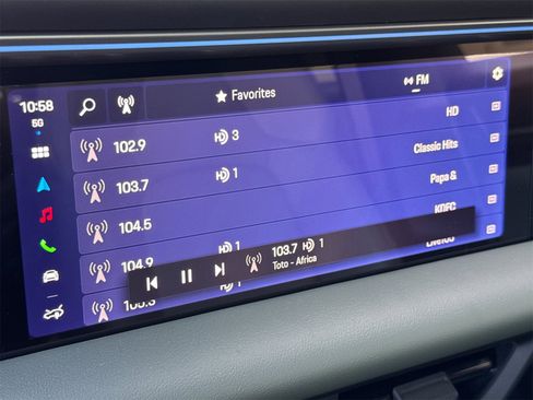 New 2025 Porsche Macan Electric image 21