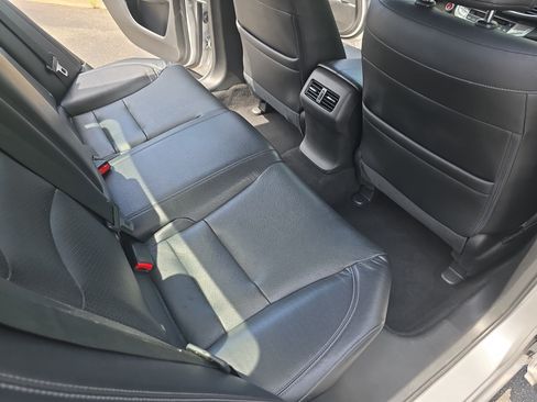 Used 2015 Honda Accord Touring image 11