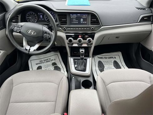Used 2019 Hyundai Elantra SEL image 14