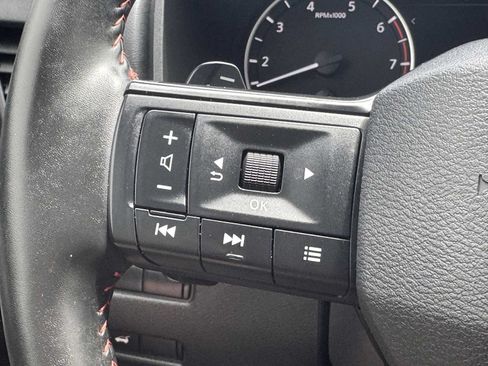 Used 2025 Nissan Rogue SV AWD/4WD image 21