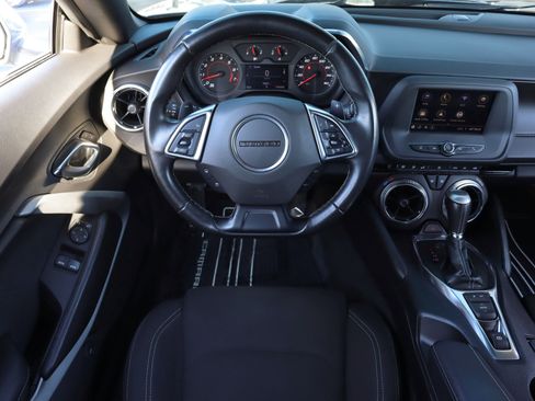Used 2020 Chevrolet Camaro LT image 29