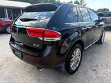 Used 2013 Lincoln MKX FWD image 3