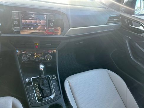 Used 2019 Volkswagen Jetta R-Line w/ R-Line Cold Weather Package FWD image 11