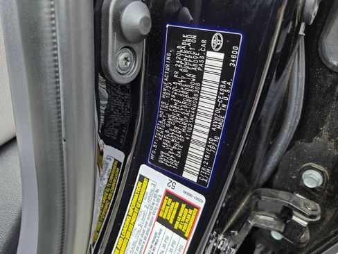 Used 2024 Toyota Camry SE FWD image 16