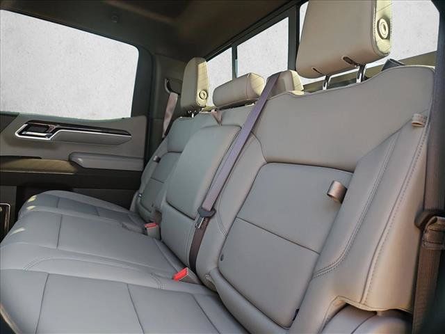 Certified 2025 Chevrolet Silverado 1500 LTZ AWD/4WD image 19